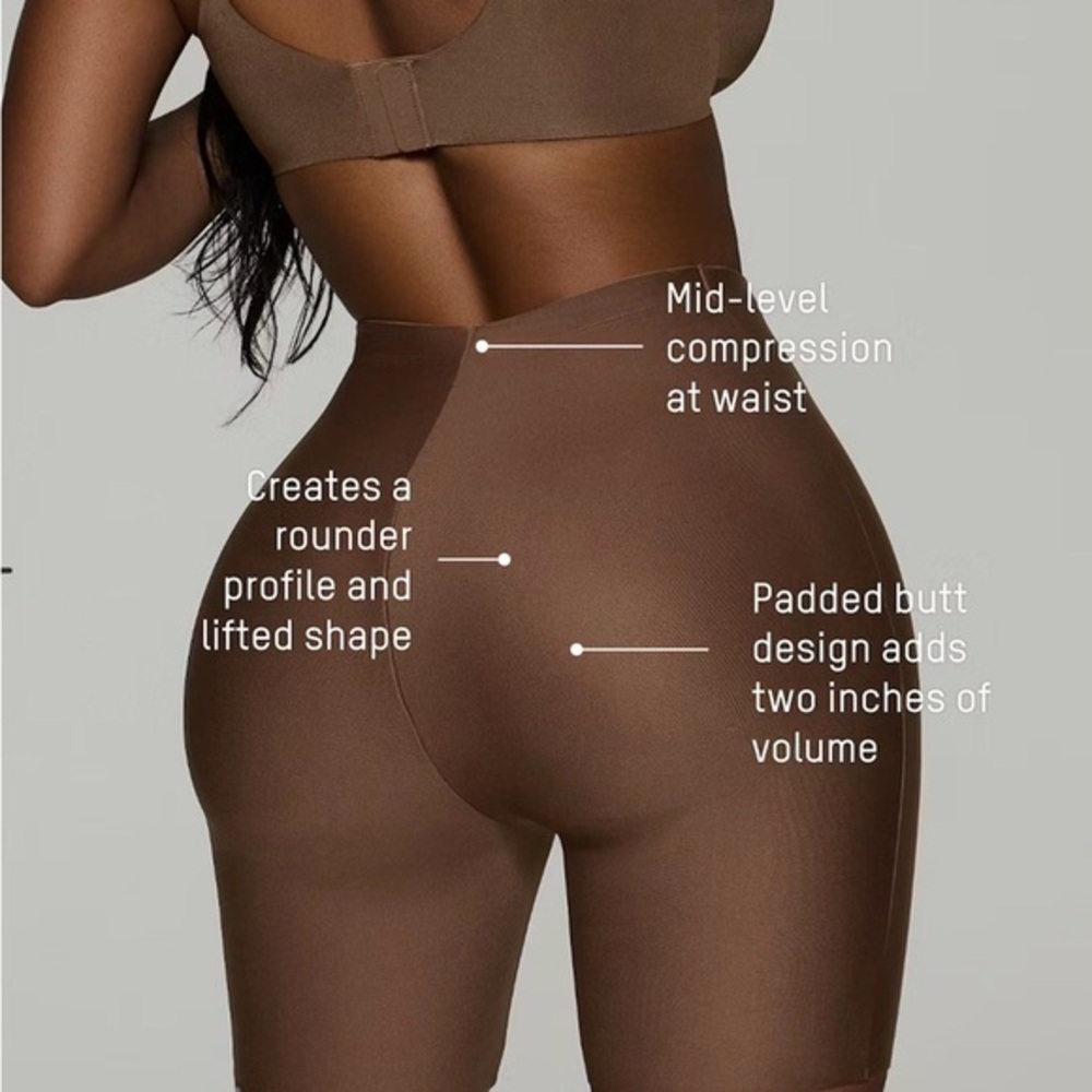 SKIMS Body Butt Enhancing Shorts